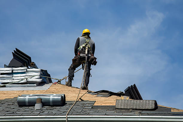 Professional Roof Installation technician working in Vaughan, MS